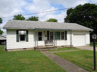 827 N Main St, Nevada, MO 64772