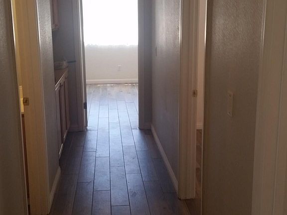4th image of 10305 Bell Mountain Ct