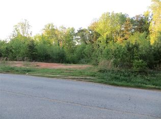 3935 Parks Rd, Flowery Branch, GA 30542