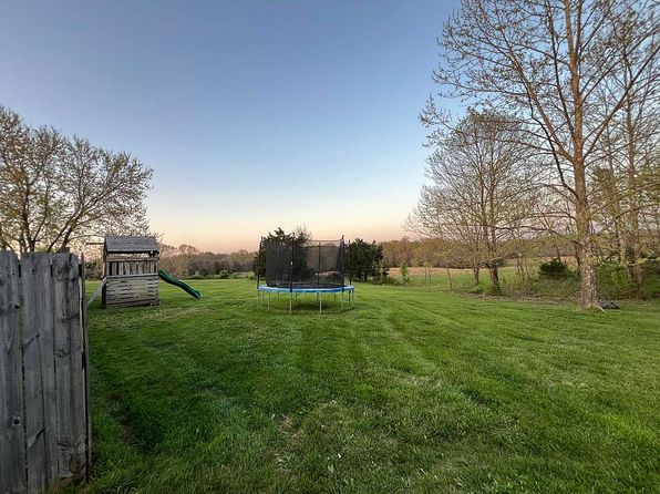 5725 Old Madisonville Rd, Hopkinsville, KY 42240