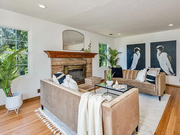 4th image of 59 London Way