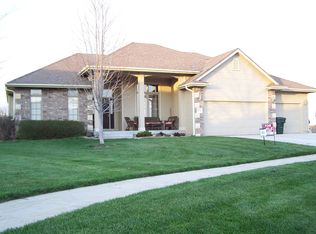 2512 SW Santa Fe Ct, Topeka, KS 66614