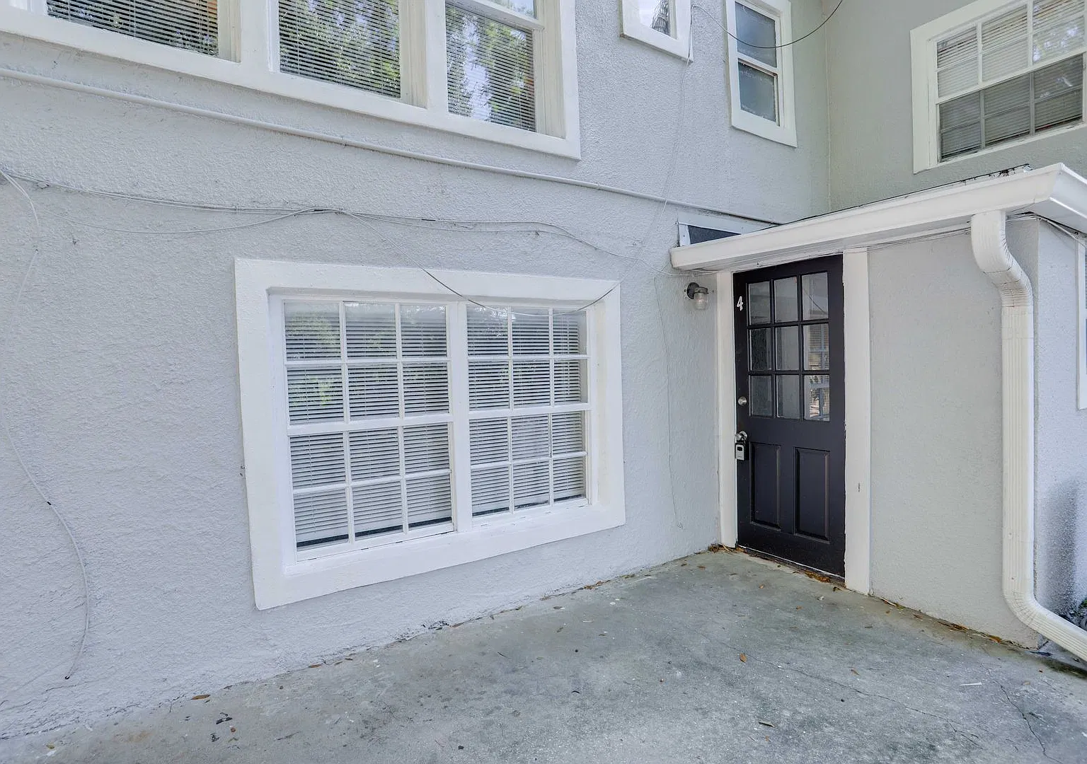 1815 E. Kaley Ave — Photo 2