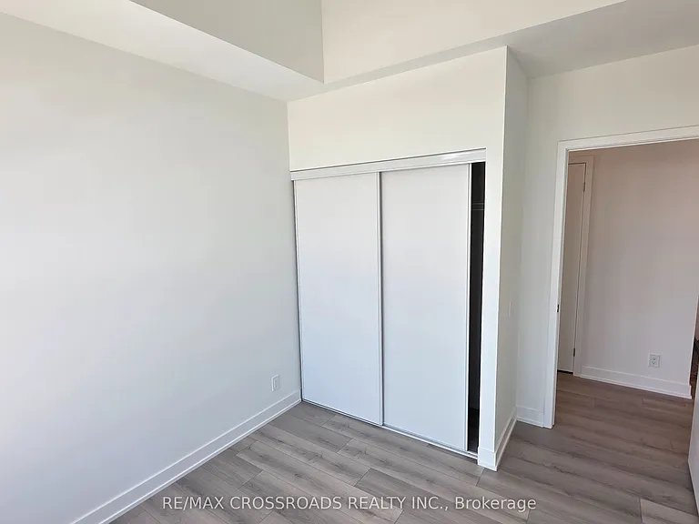 20 Deans Dr #902 — Photo 37