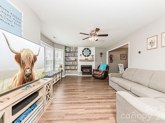 3rd image of 110 Saint Rd
