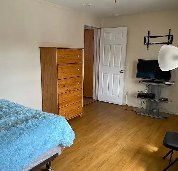3640 Bronxwood Ave — Photo 1