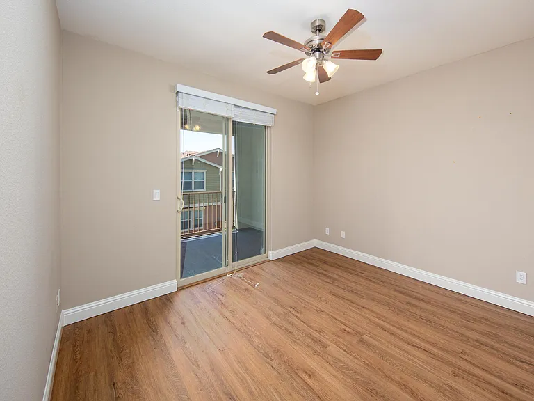 6491 Bayview Dr #1 — Photo 32