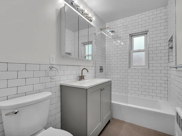 2709 Tenbroeck Avenue image 19 of 31