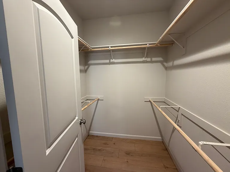 700 N Loma Dr — Photo 5