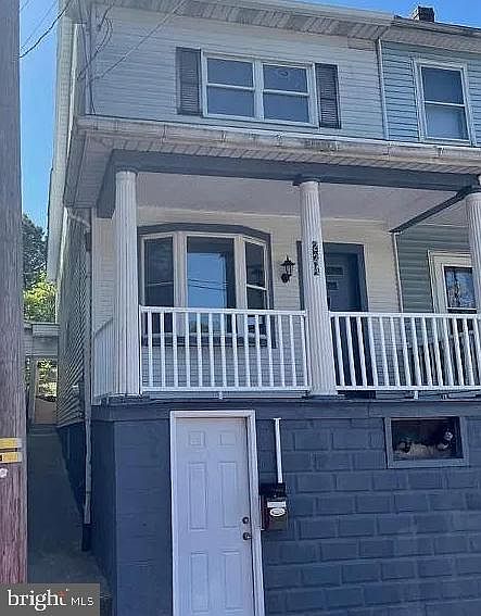 1st image of 224 W Ridge St