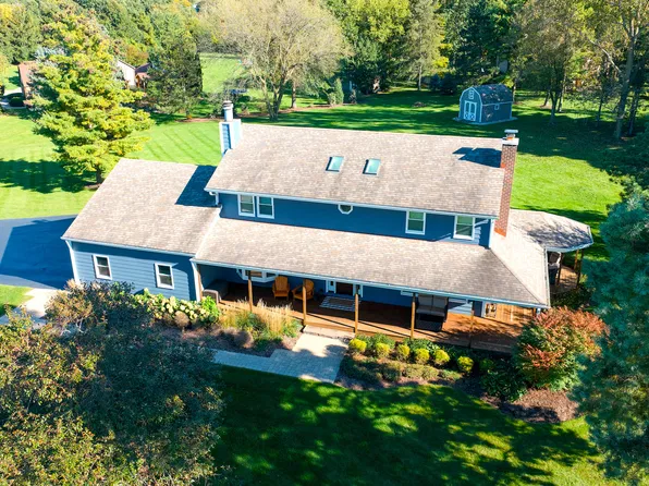 25371 W Marilyn Meadow Ct, Wauconda, IL 60084