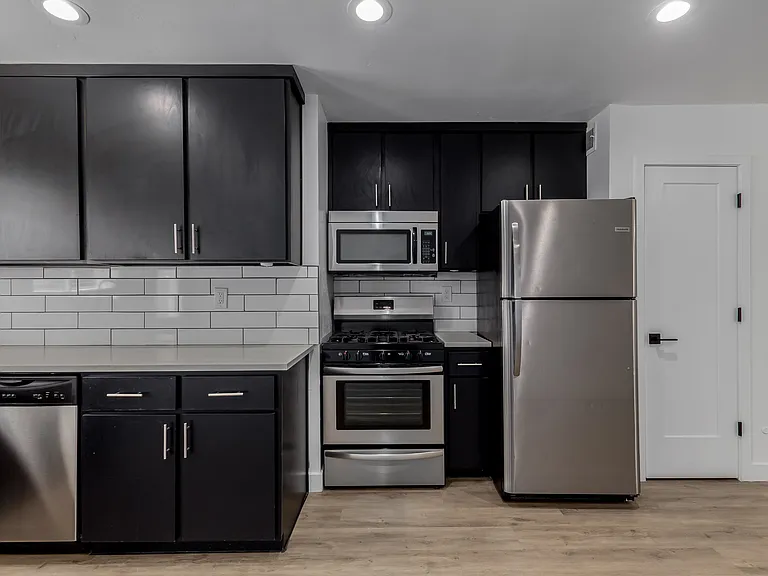 4120 N 45th Pl — Photo 5