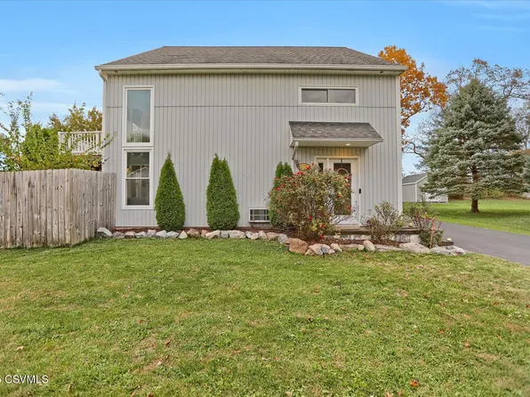 332 Fairview Dr, Lewisburg, PA 17837