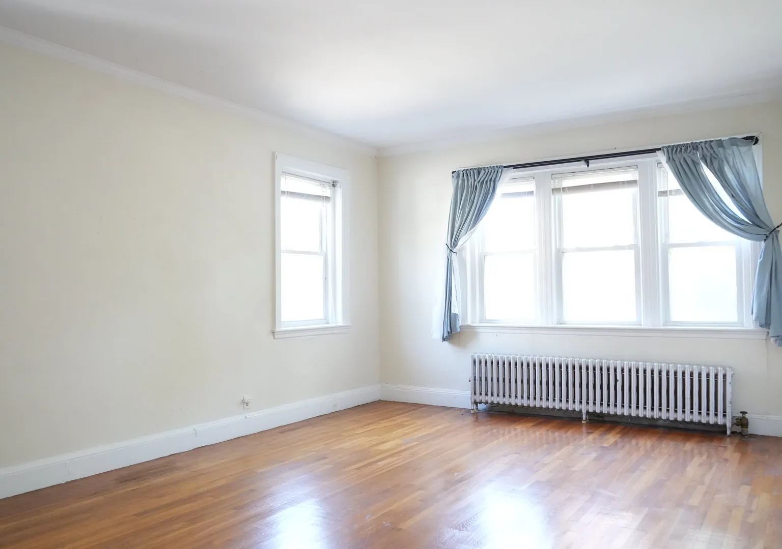 1 bed, $2,365 — Photo 3