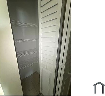 4th image of 201 NW 32nd Ct APT 205