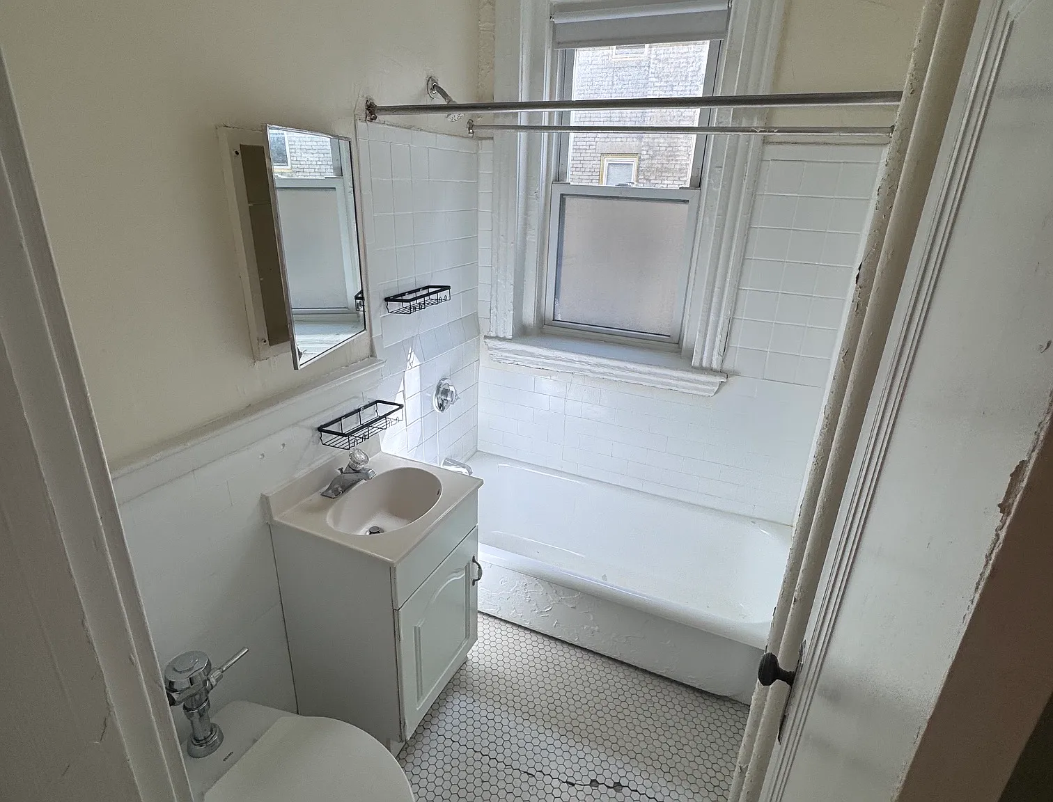 Studio, $1,950 — Photo 2