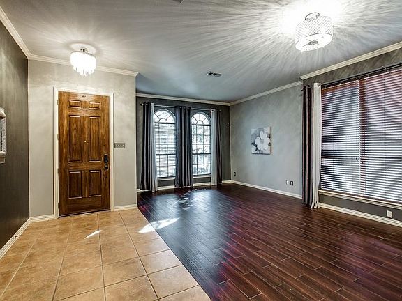 5th image of 1131 Capital Dr