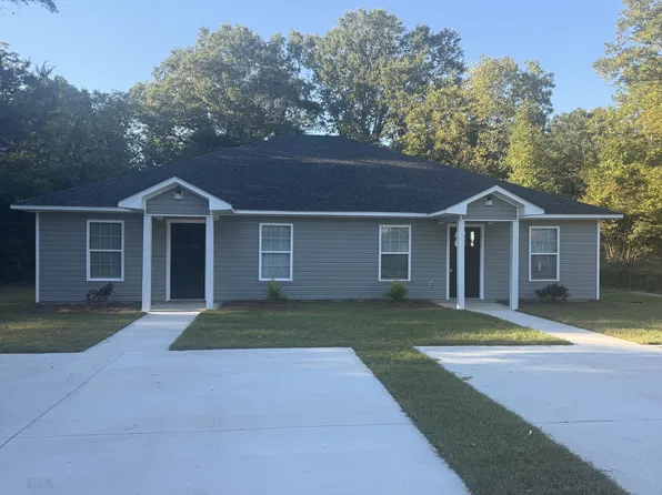 128 Bacote St #A, Darlington, SC 29532