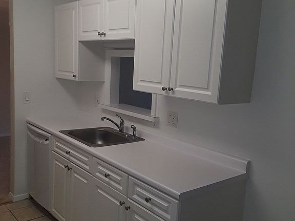 2nd image of 68 Plymouth Dr APT D