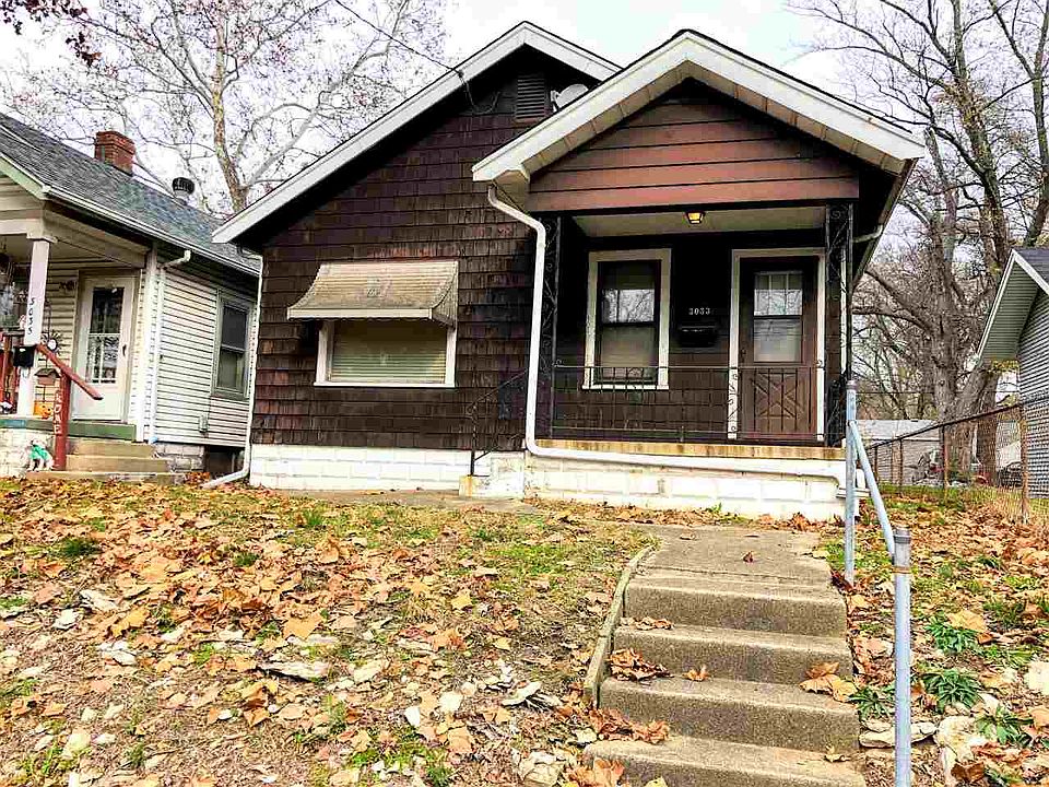 1st image of 3033 W Montana St