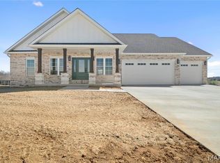 222 Orange Bowl Dr, Cape Girardeau, MO 63701