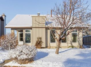 76 S Bedford Cir NE, Calgary, AB T3K 1L1