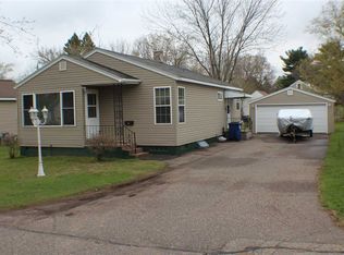 1113 S 15th Ave, Wausau, WI 54401