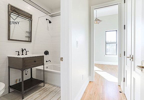 4th image of 878 Pacific St #3A