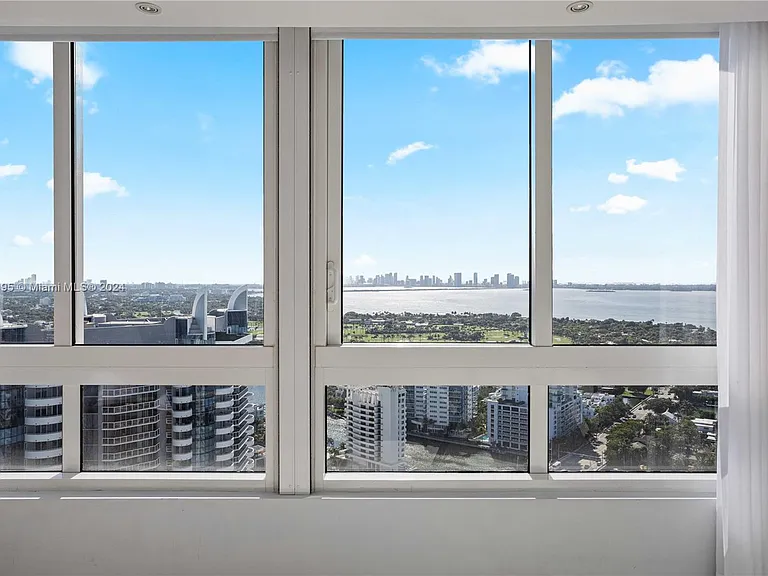 6365 Collins Ave #3803 — Photo 30
