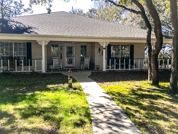 Inviting...Stay....Live...