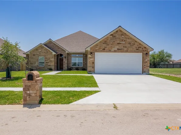 309 Silver Lk, Victoria, TX 77904