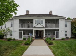 2744 S Knightsbridge Cir, Ann Arbor, MI 48105
