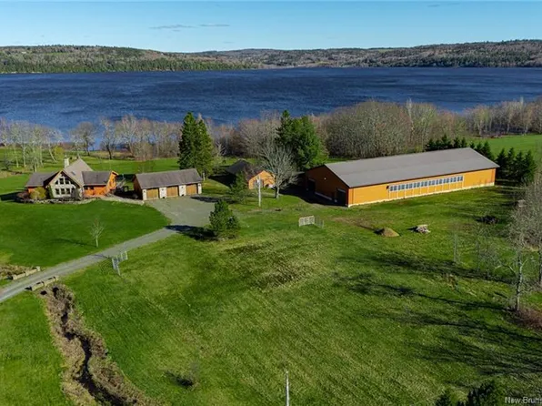 3479 Lower Cambridge Rd, Cambridge Narrows, NB E4C 1S7