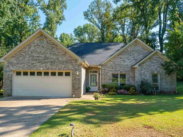 249 Mission Dr, Malvern, AR 72104