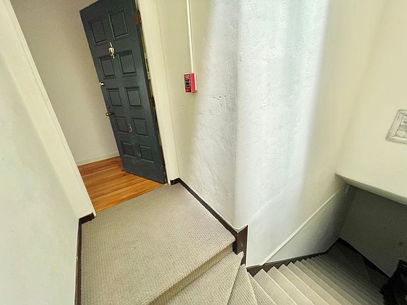 4th image of 323-329 Presidio Ave #3-327