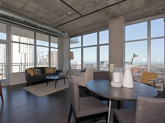 4th image of 50 E 16th St Unit 1005