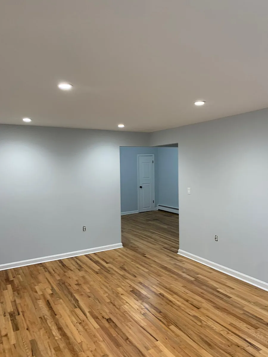 Building Photo - 229 E 237th St #2