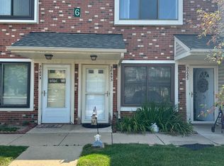 30693 Hidden Pines Ln, Roseville, MI