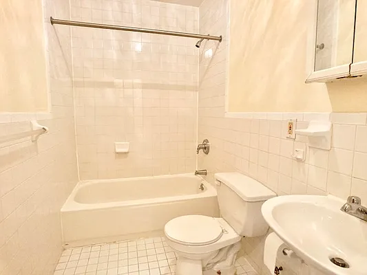 Rented by Corcoran | media 14