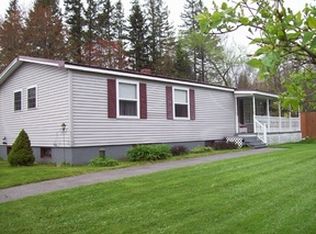 15 Puddledock Rd, Charleston, ME 04422