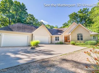 2972 Kyle Ln, Dorr, MI 49323