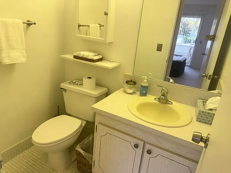 52 Mansfield Dr #B — Photo 18