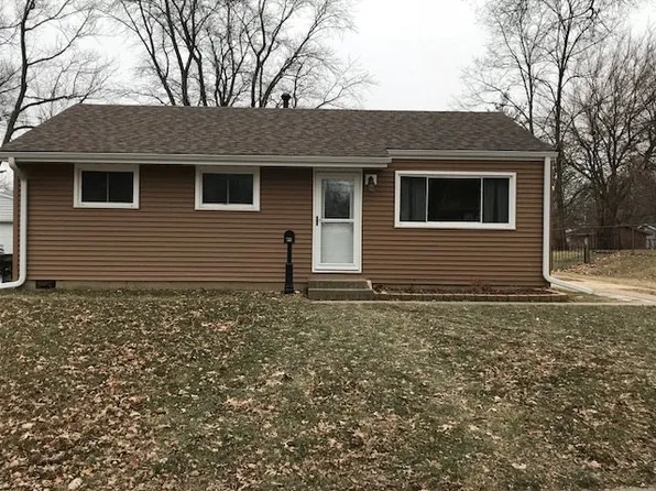 910 Lincoln Rd, Marquette Heights, IL 61554