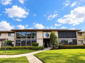 9767 W McNab Rd, Fort Lauderdale, FL