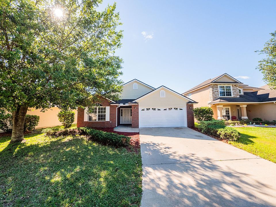 1st image of 3729 Briar Ln