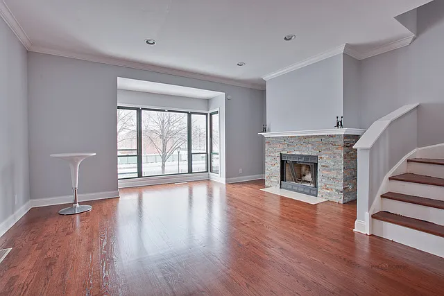 1411 W Harrison St — Photo 4