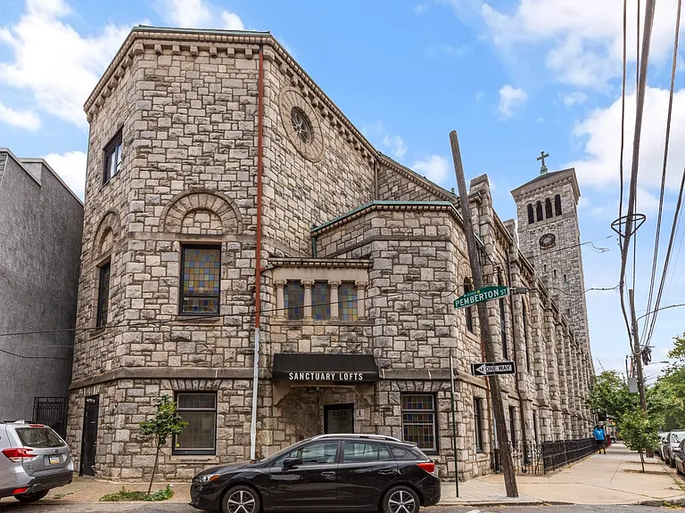 Sanctuary Lofts — Photo 14