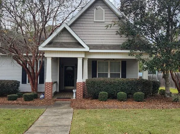 113 Whitten St, Headland, AL 36345