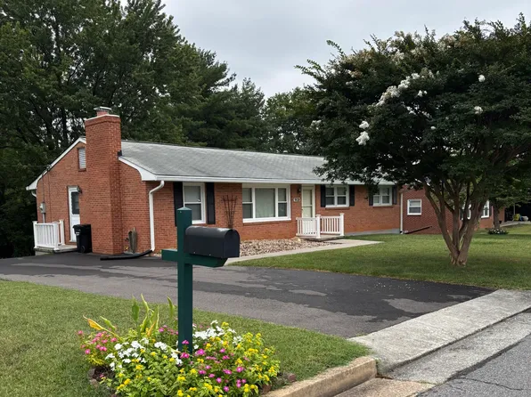 1929 June Dr, Roanoke, VA 24019