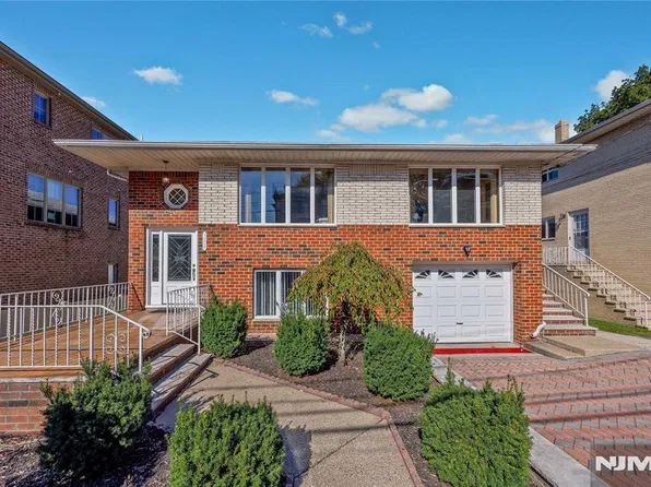 1225 16th Street, Fort Lee, NJ 07024